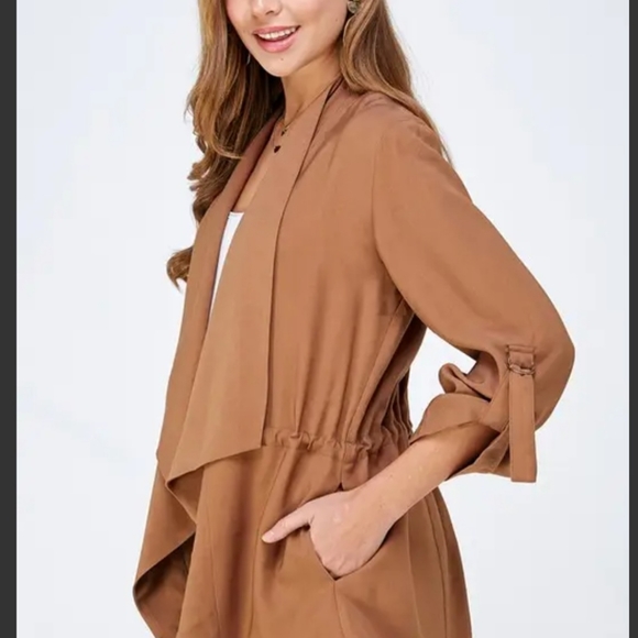 046 - NEW! CHIC AND FABULOUS CAMEL STYLISH DRAPED OPEN FRONT TRENCH DUSTER - Picture 6 of 6